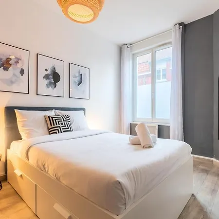 La Madeleine - Superb Bright T2 Apartamento *