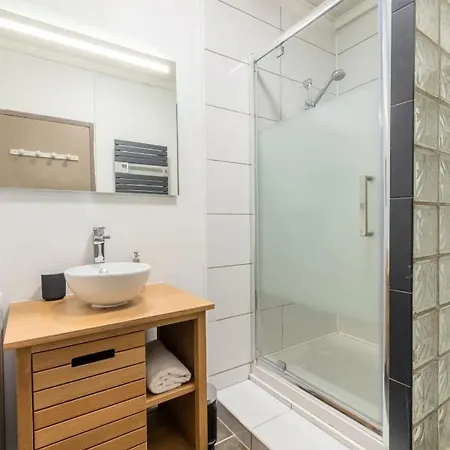 La Madeleine - Superb Bright T2 Apartamento *