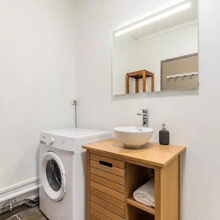 La Madeleine - Superb Bright T2 Apartamento *